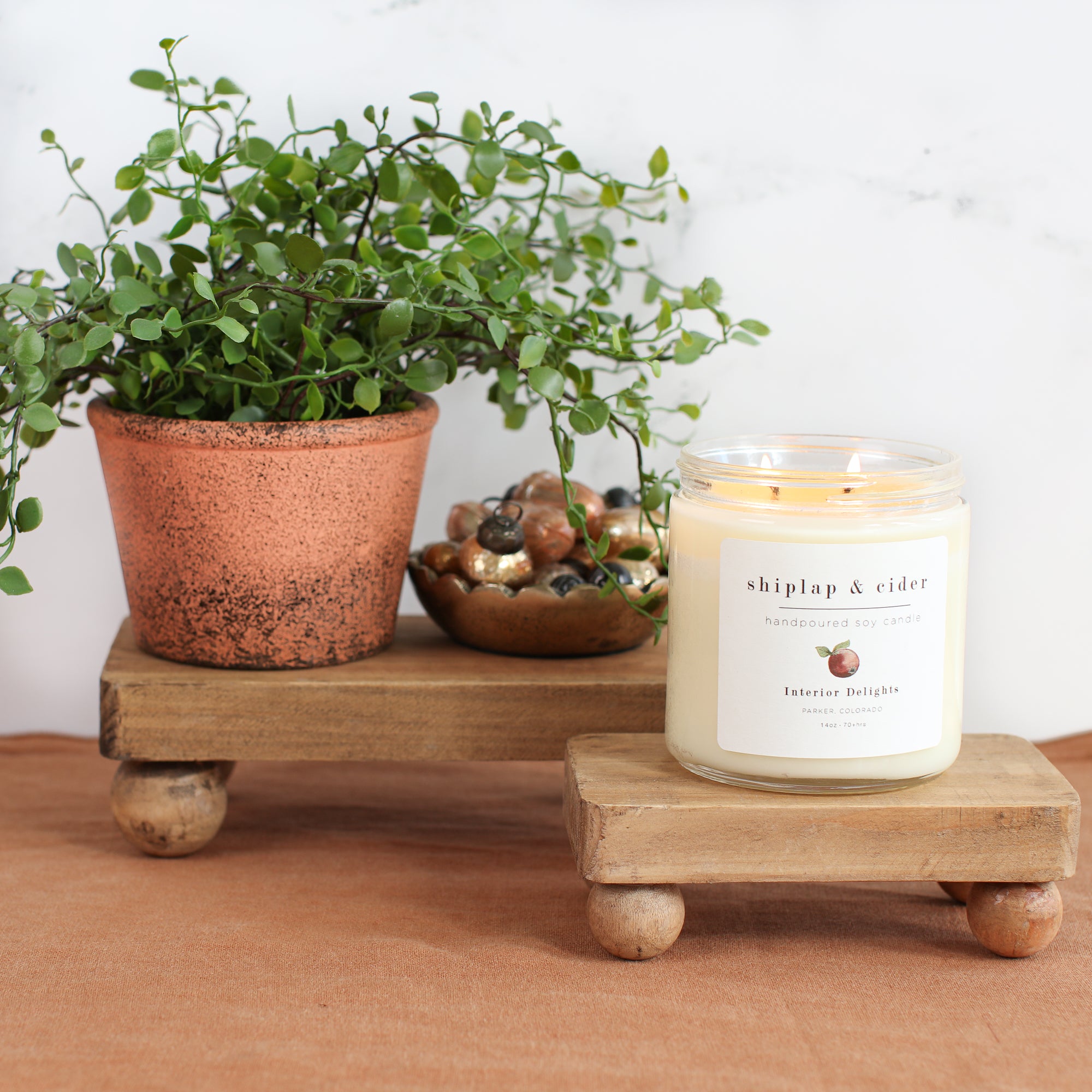 14oz Shiplap & Cider Candle - Interior Delights