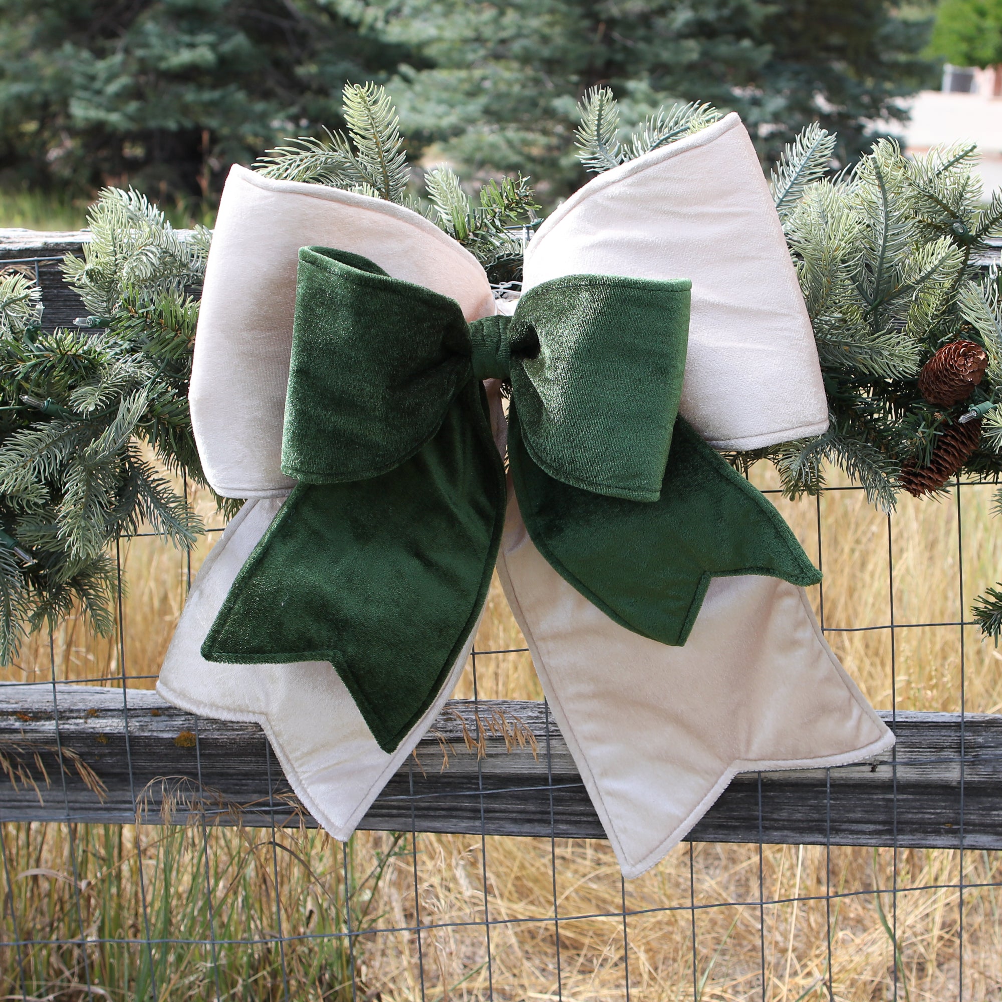 Small Green Outdoor Velvet Bow