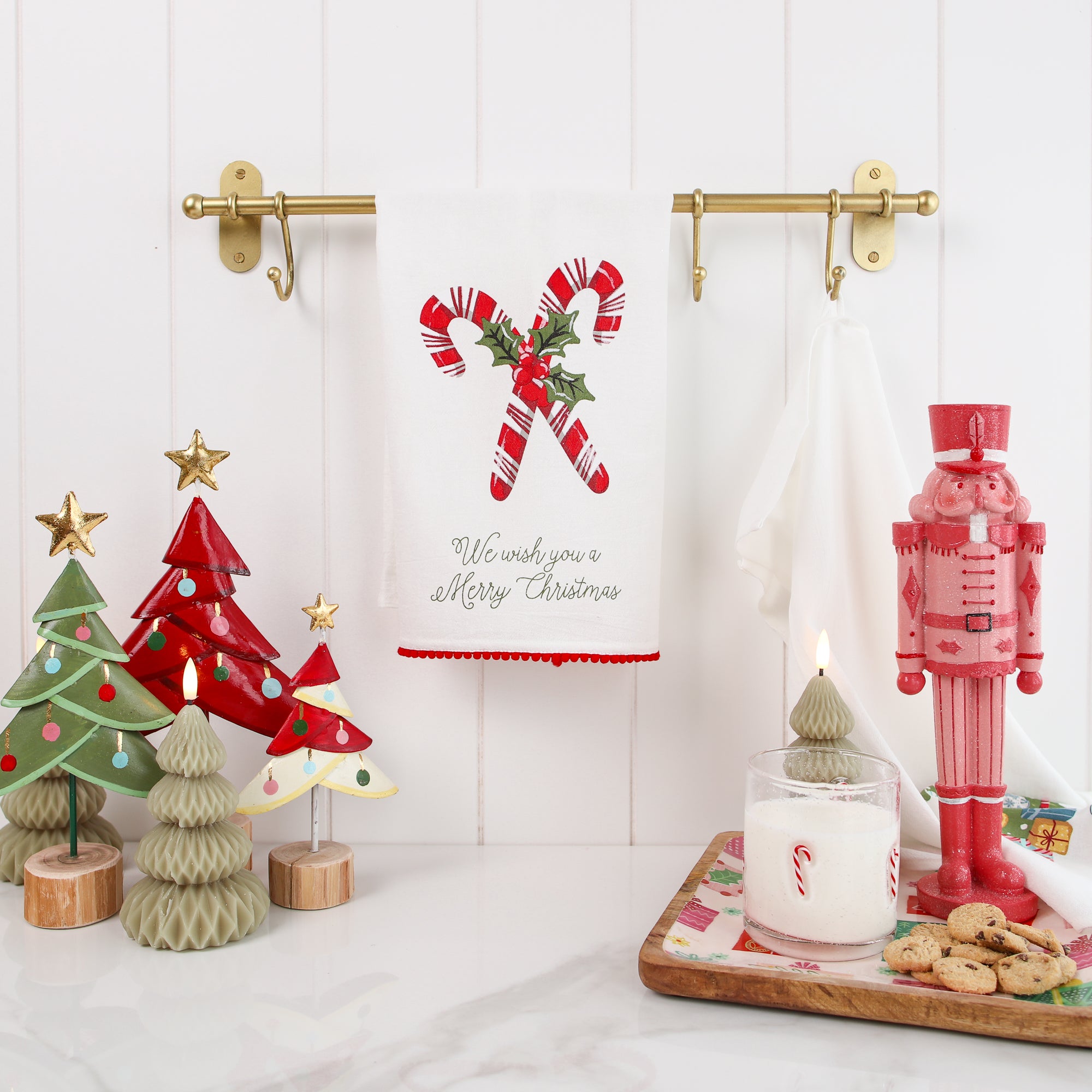 DOORBUSTER Printed Christmas Towels- 4 Styles - Interior Delights