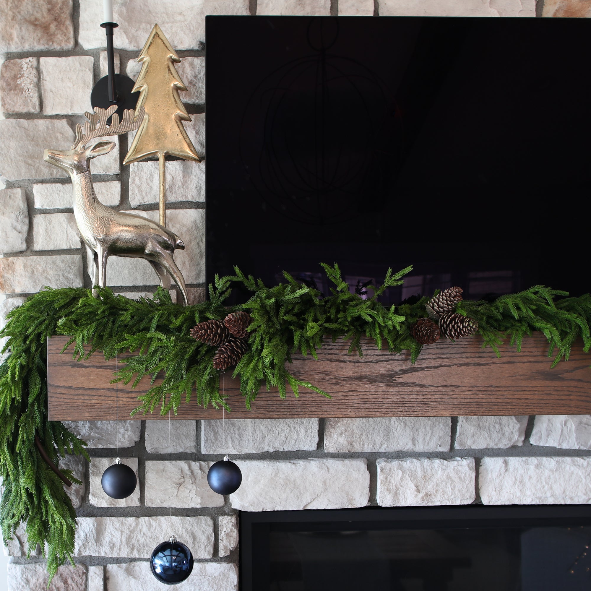 DOORBUSTER 12" Pinecone Pick, UV Treated - Interior Delights