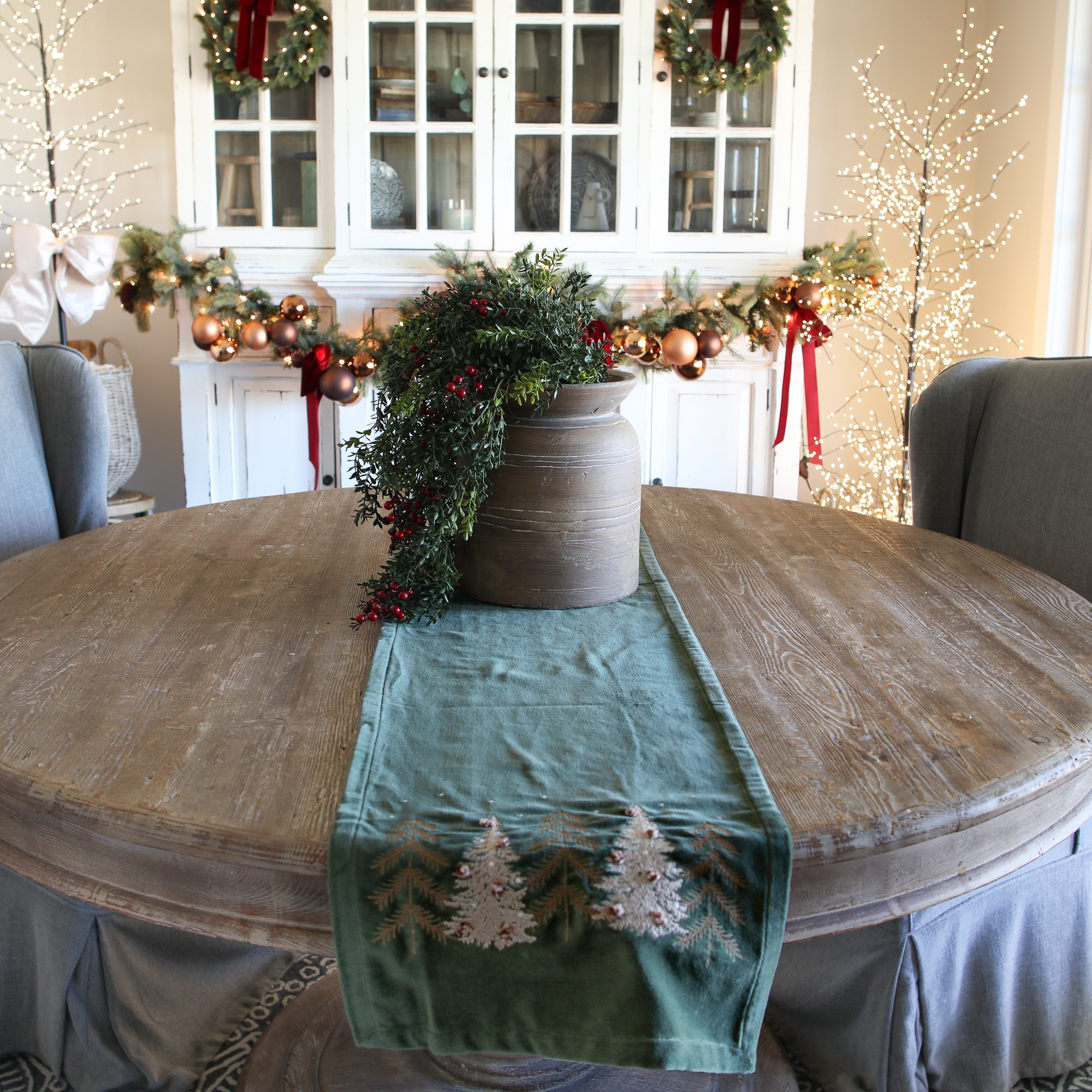 32" Draping Boxwood with Berries - Interior Delights