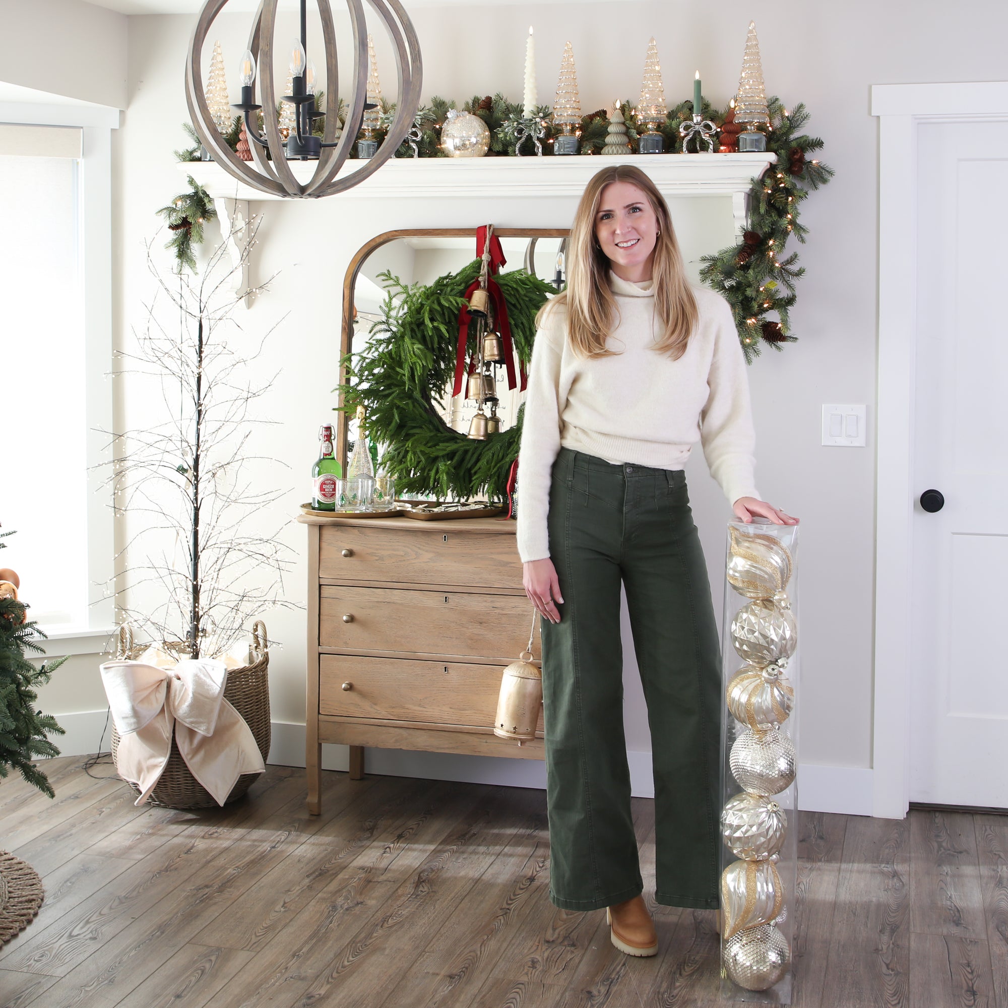 DOORBUSTER Jumbo Ornament 7 Pack