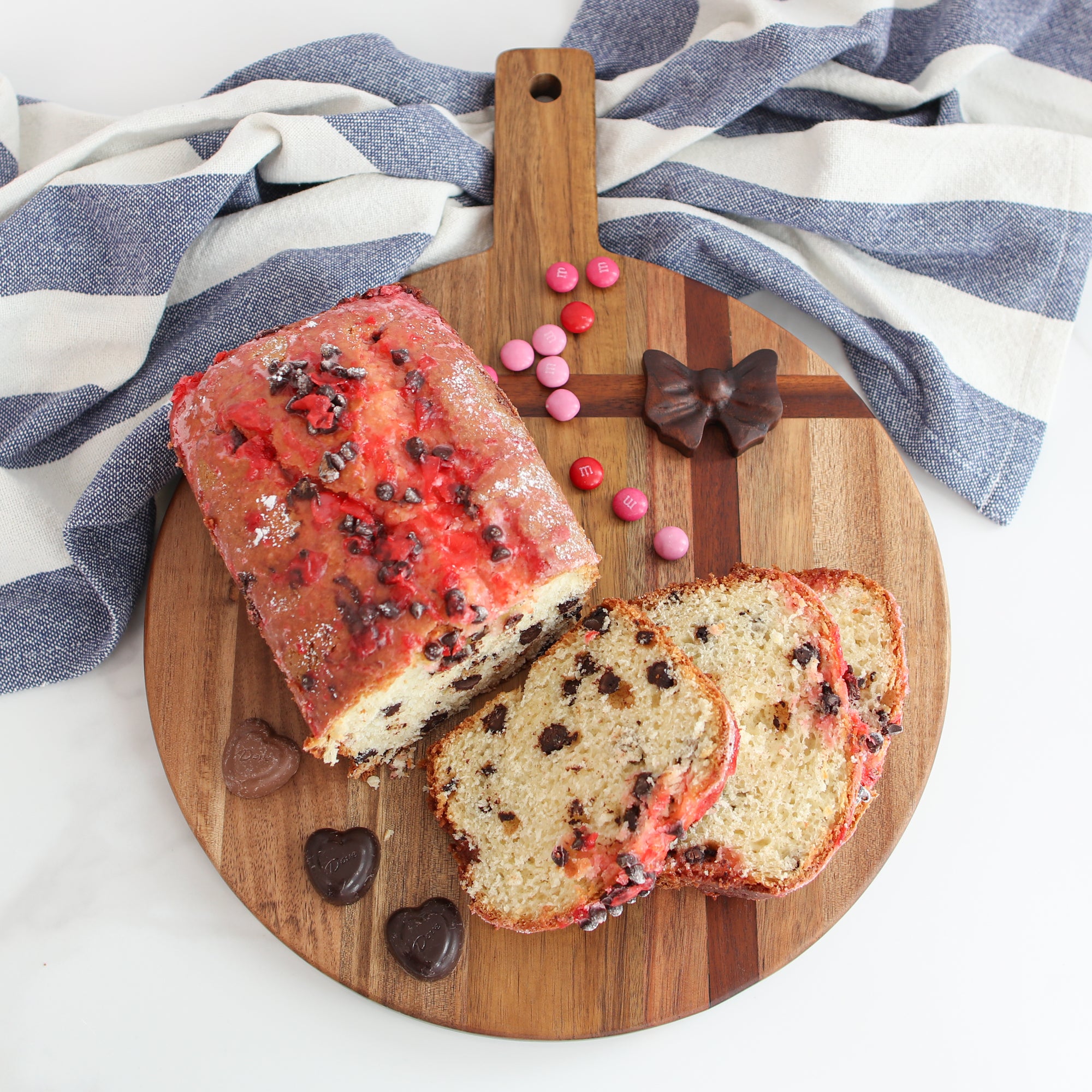 Round Acacia Board with Bow - Interior Delights