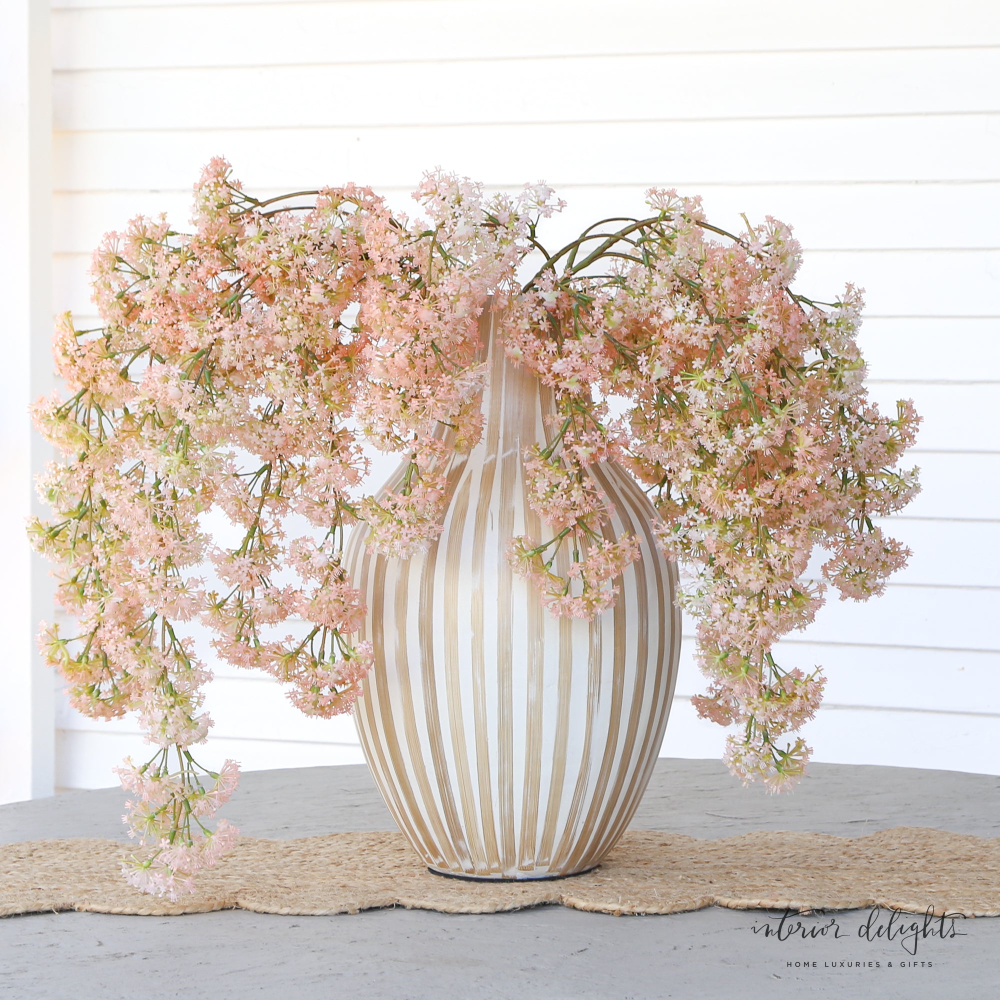 Dimensions of large 21” and small 17” Natural Striped Vases displayed together, perfect for enhancing any living space.