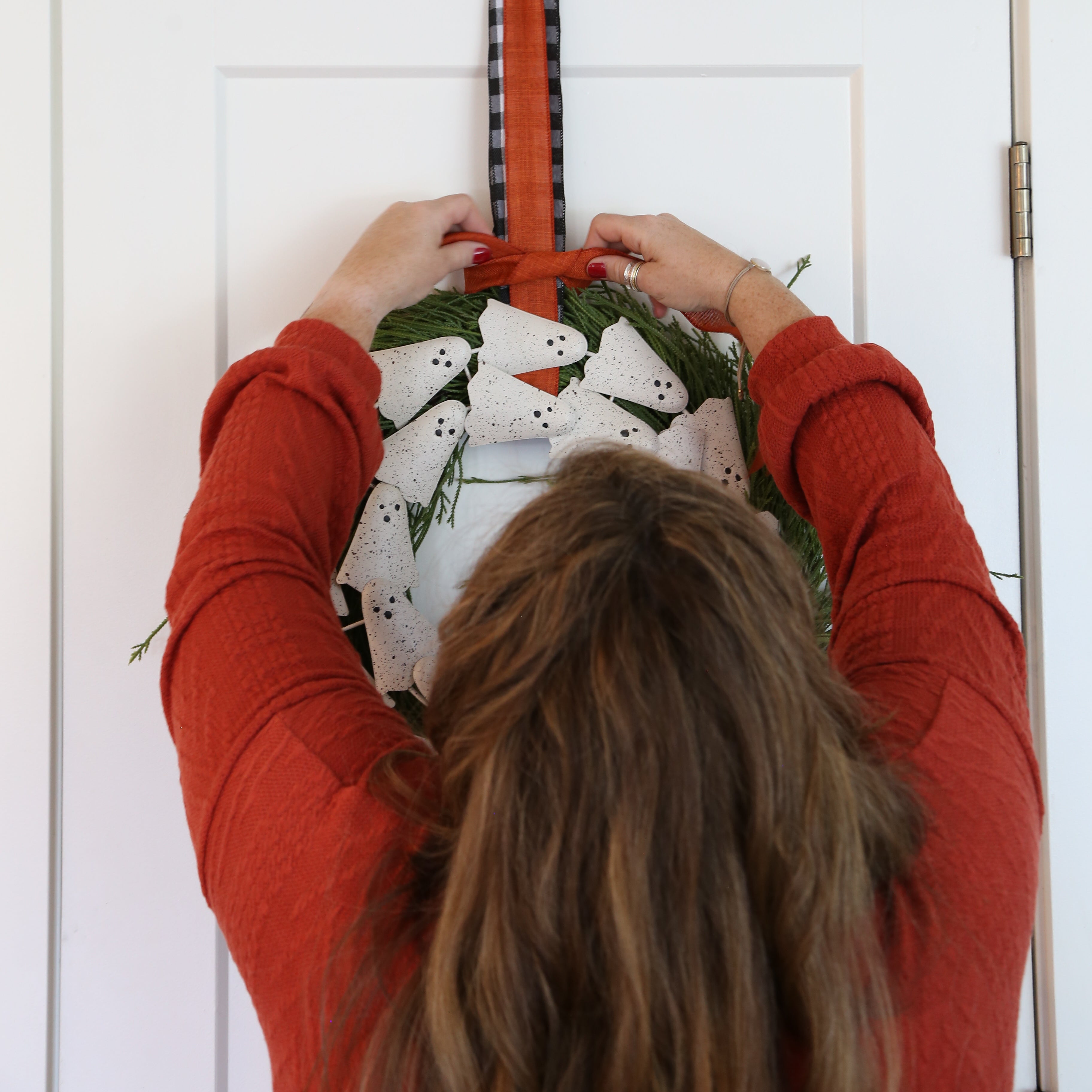 16 inch Ghost Wreath