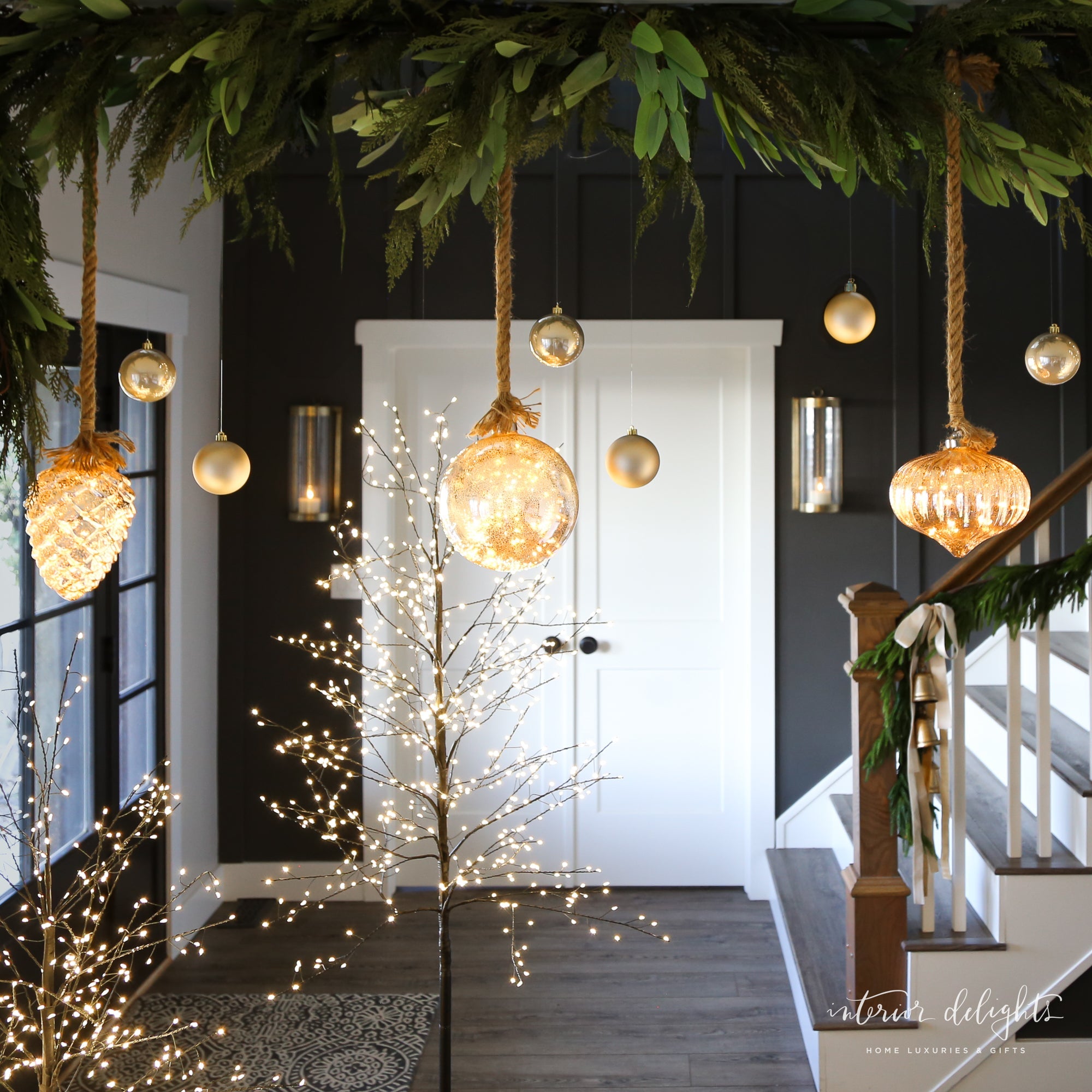 Majestic Illuminated Garland Ensemble-All Sales Final on LED items