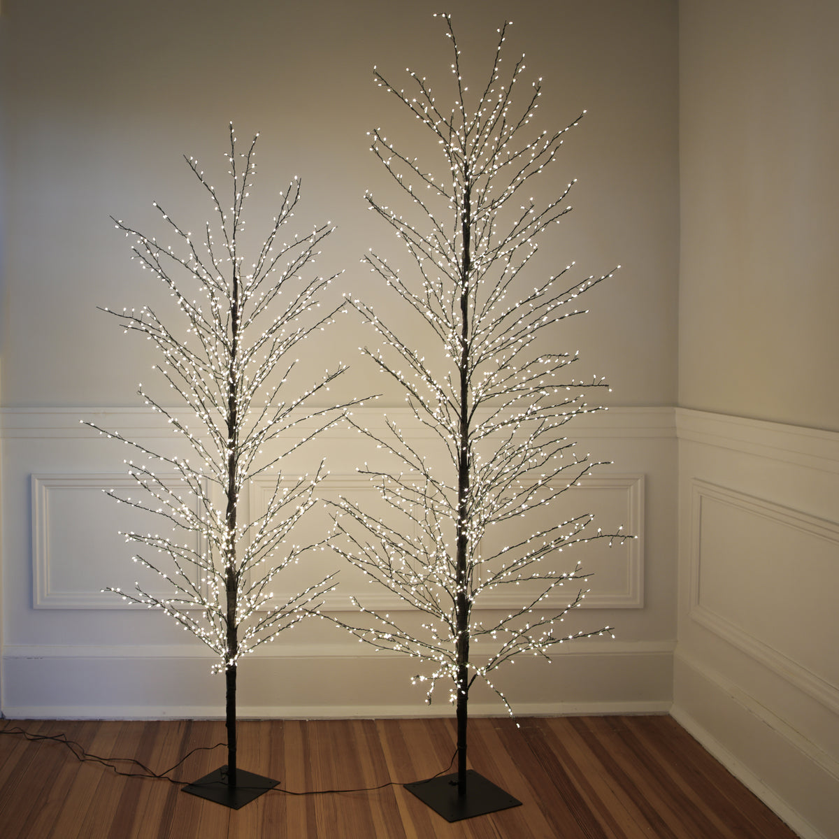 Small Full Trunk Sparkle Tree - BASKETS NOT INCLUDED - Interior Delights