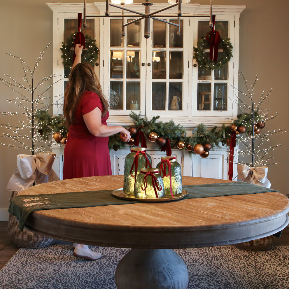 How to Transition From Fall to Christmas Decor Without Starting Over