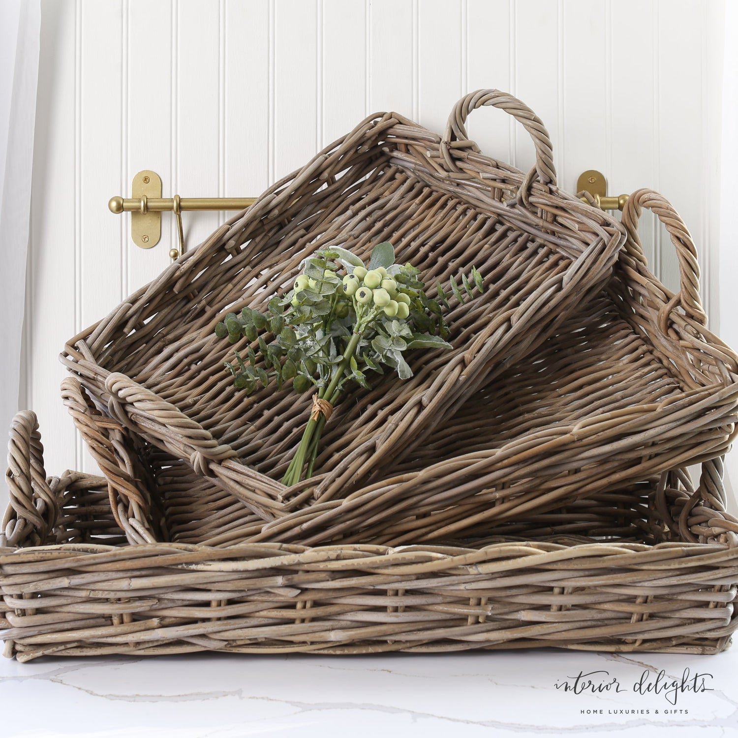 Trays &amp; Risers