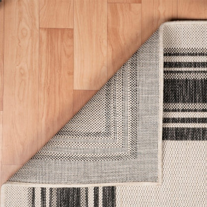 Mike Rug White / Anthracite