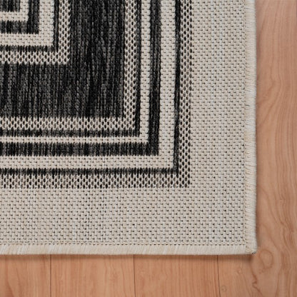 Mike Rug White / Anthracite