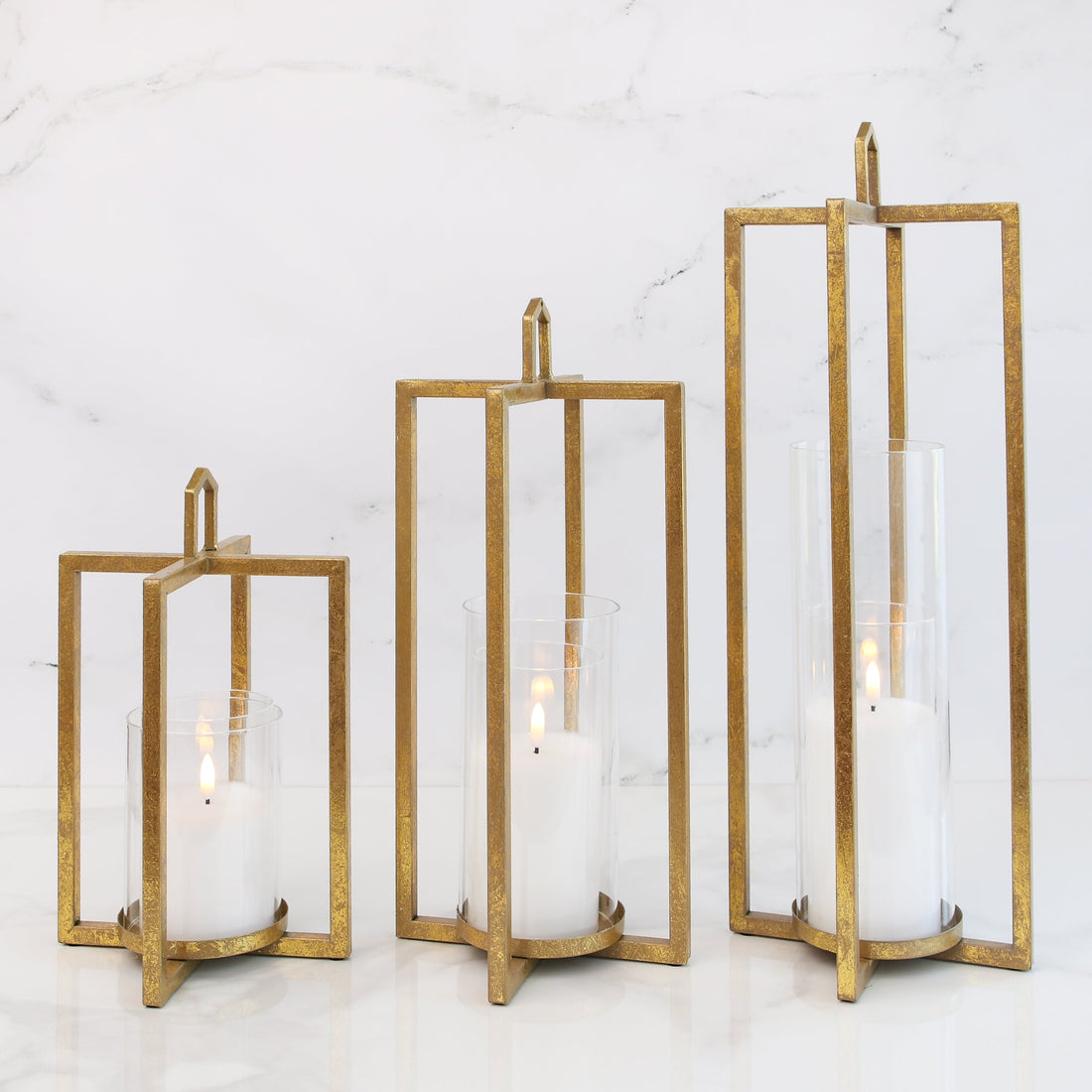 ARRANGEMENT: Gold Mod Lanterns with Flameless Candles and Boxwood Rings