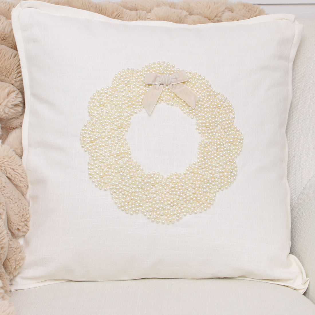 Christmas Wreath Pearl Pillow