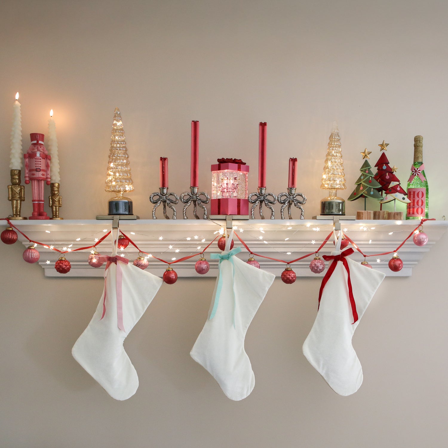 Cream Velvet Stocking with Bow, Set of 3