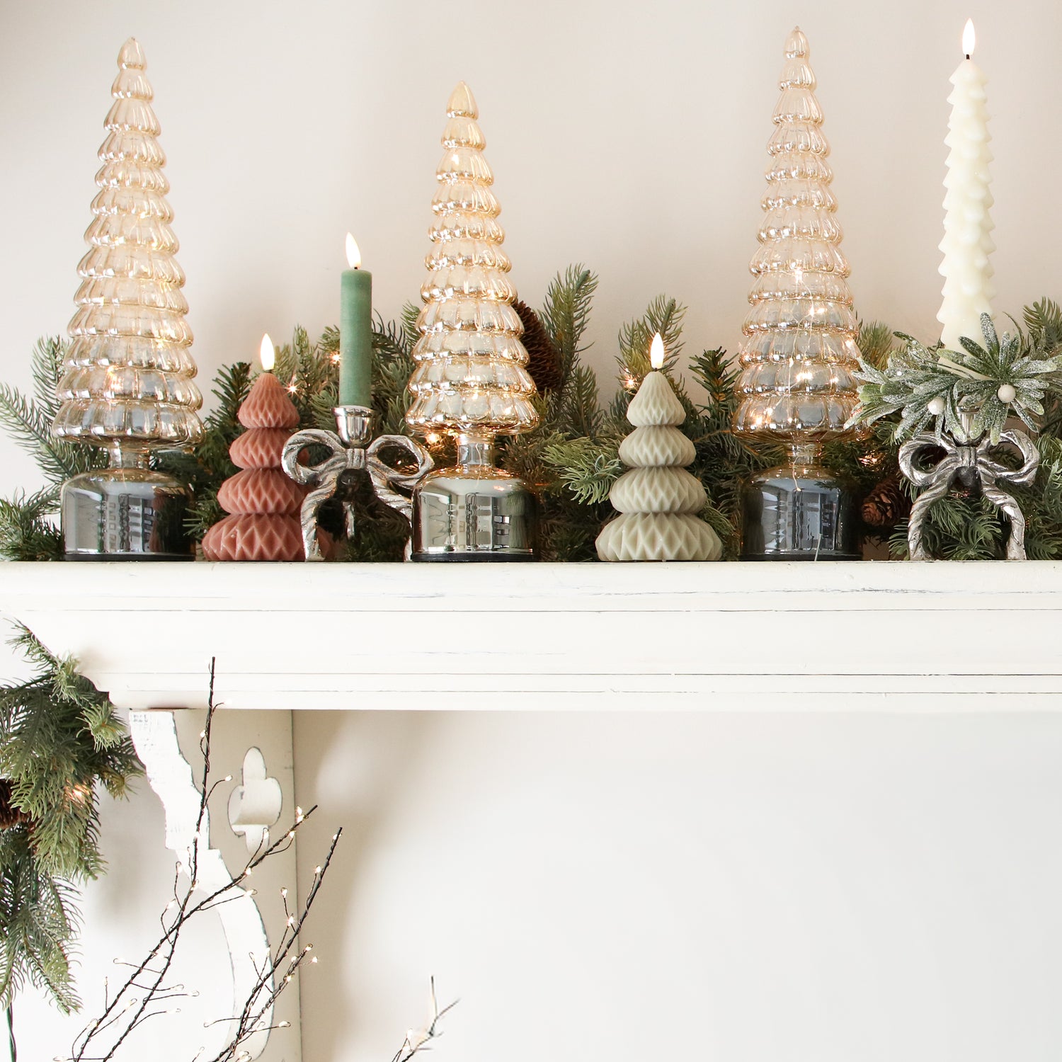 Silver Bow Taper Holder