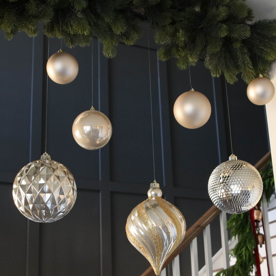 Pearl Shatterproof Ornament Set of 7