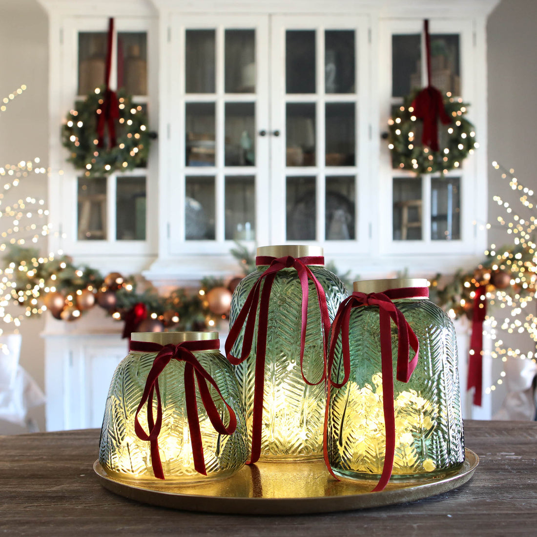 Glowing Emerald Centerpiece