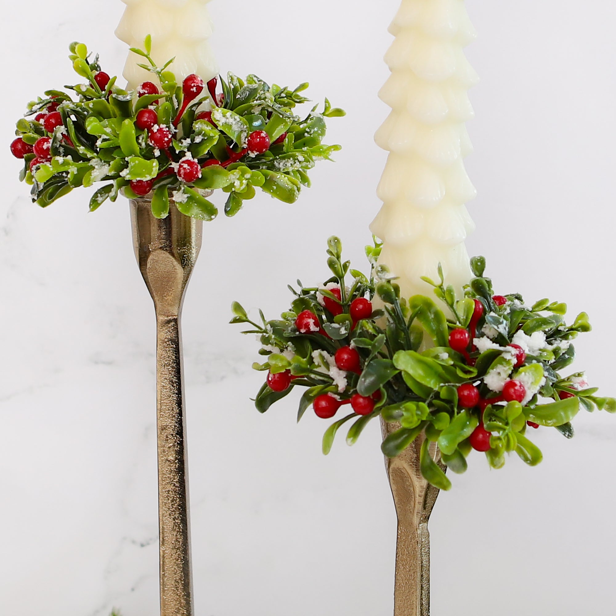 4.5&quot; Snowy Boxwood and Berry Taper Sized Candle Ring