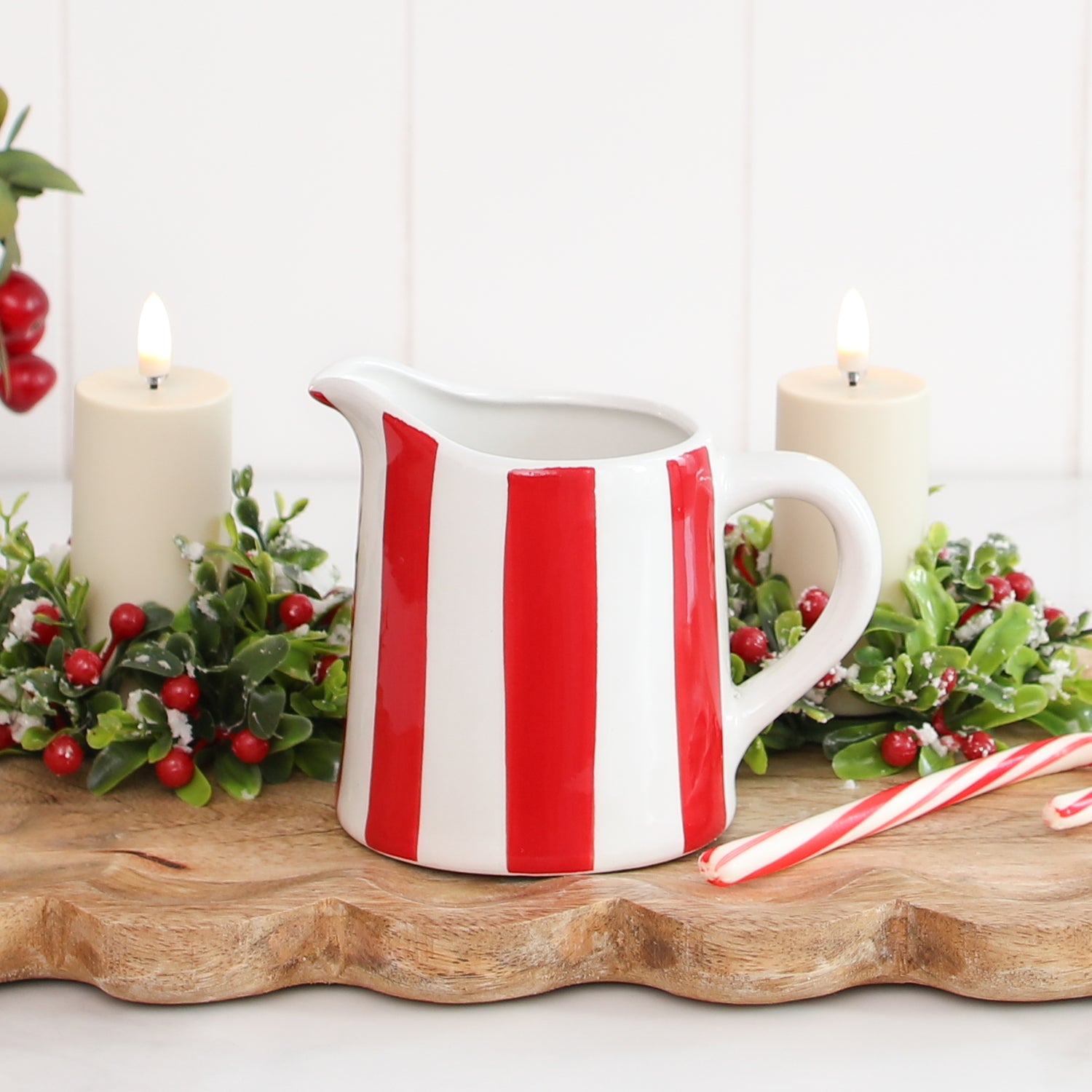 4.5&quot; Snowy Boxwood and Berry Taper Sized Candle Ring