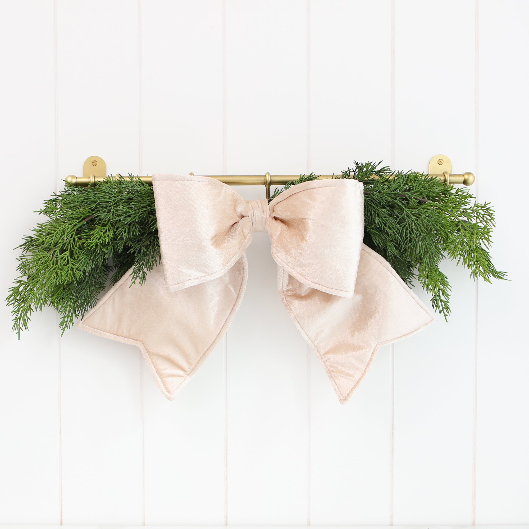 VOLUME BUY Juniper Spray- 19in Set of 6