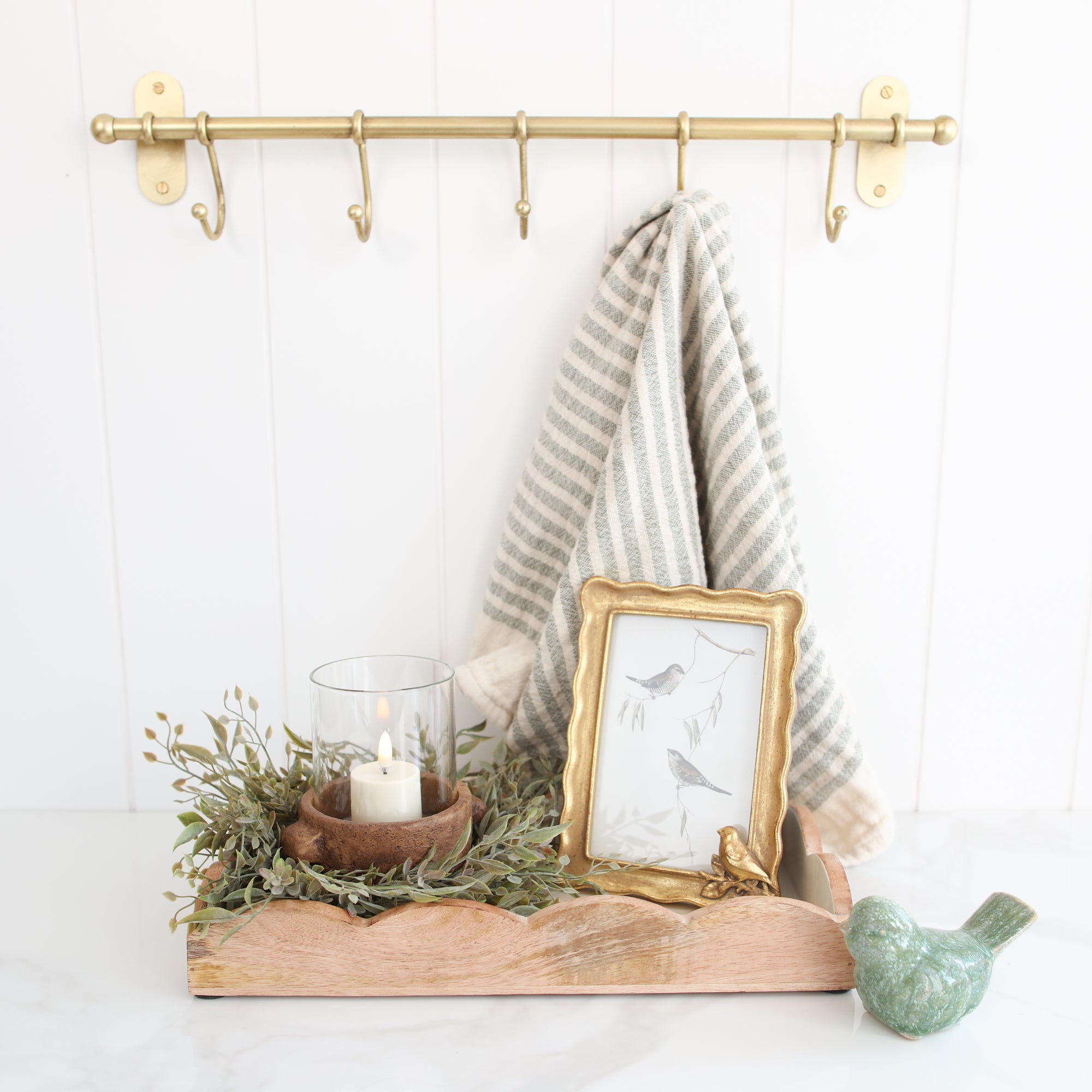 Gold Ruffled Frame with Bird 4x6