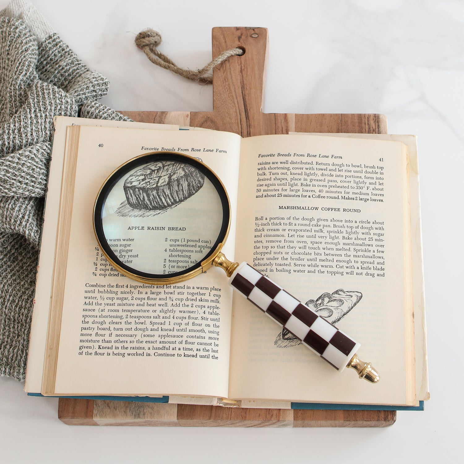 Check Handle Magnifying Glass - Interior Delights