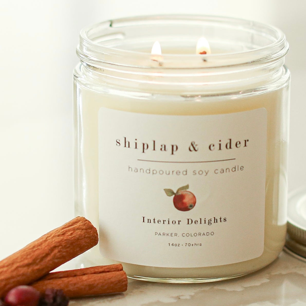 14oz Shiplap &amp; Cider Candle - Interior Delights