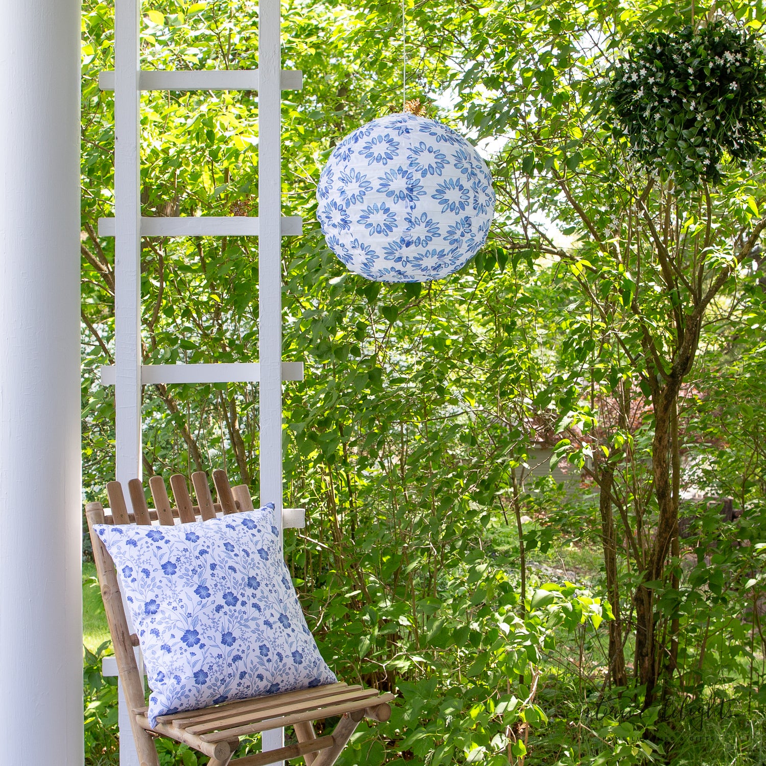 Solar Nylon Blueburst Lantern