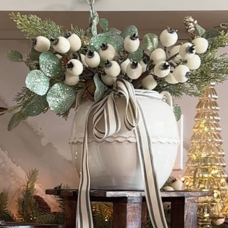 Cream Braid Vase + White Icy Berry + Golden Bell Stem