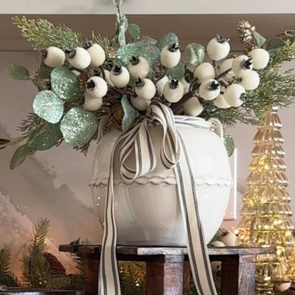Cream Braid Vase + White Icy Berry + Golden Bell Stem