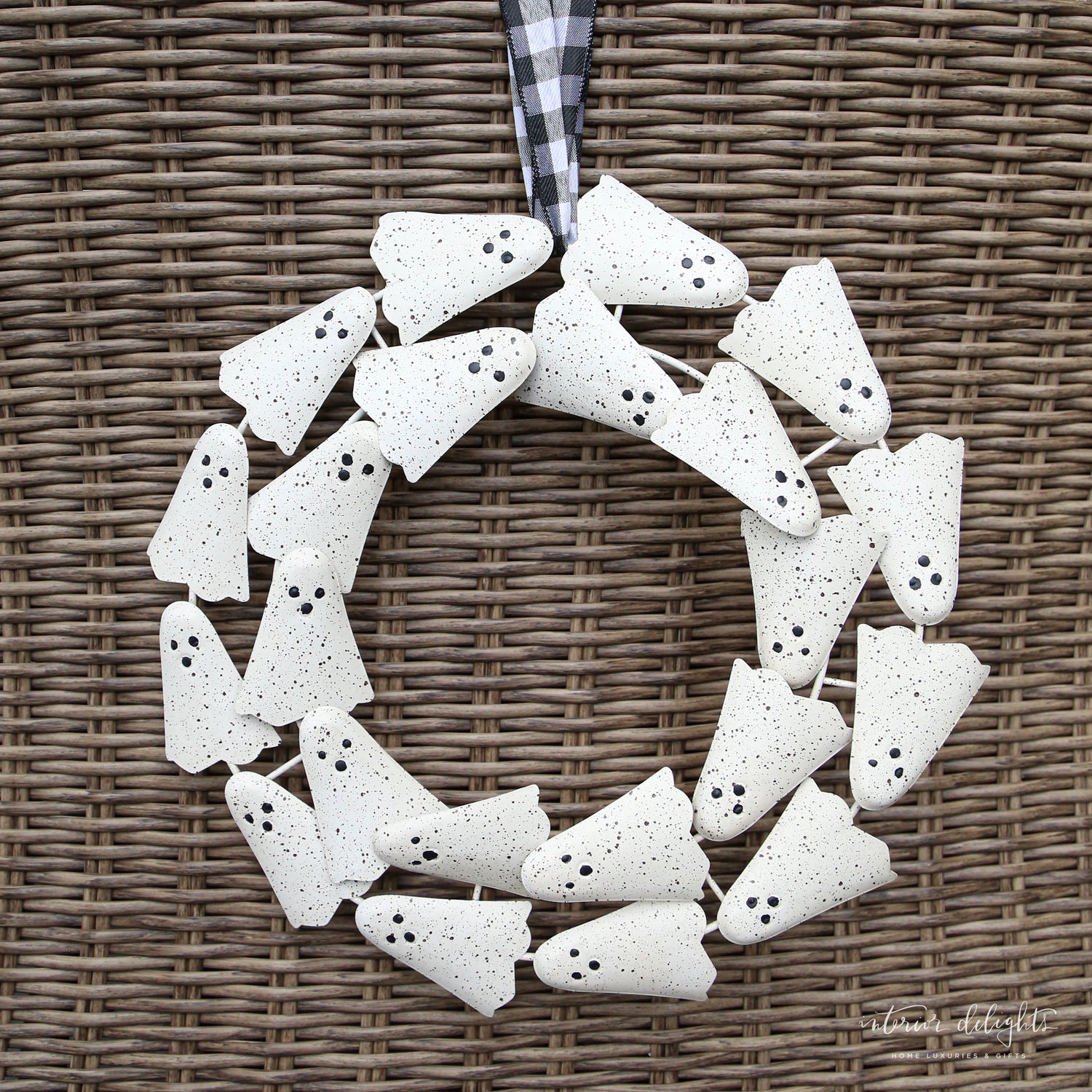 16 inch Ghost Wreath
