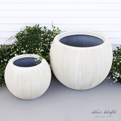 Round Textured Planter- Set of 2