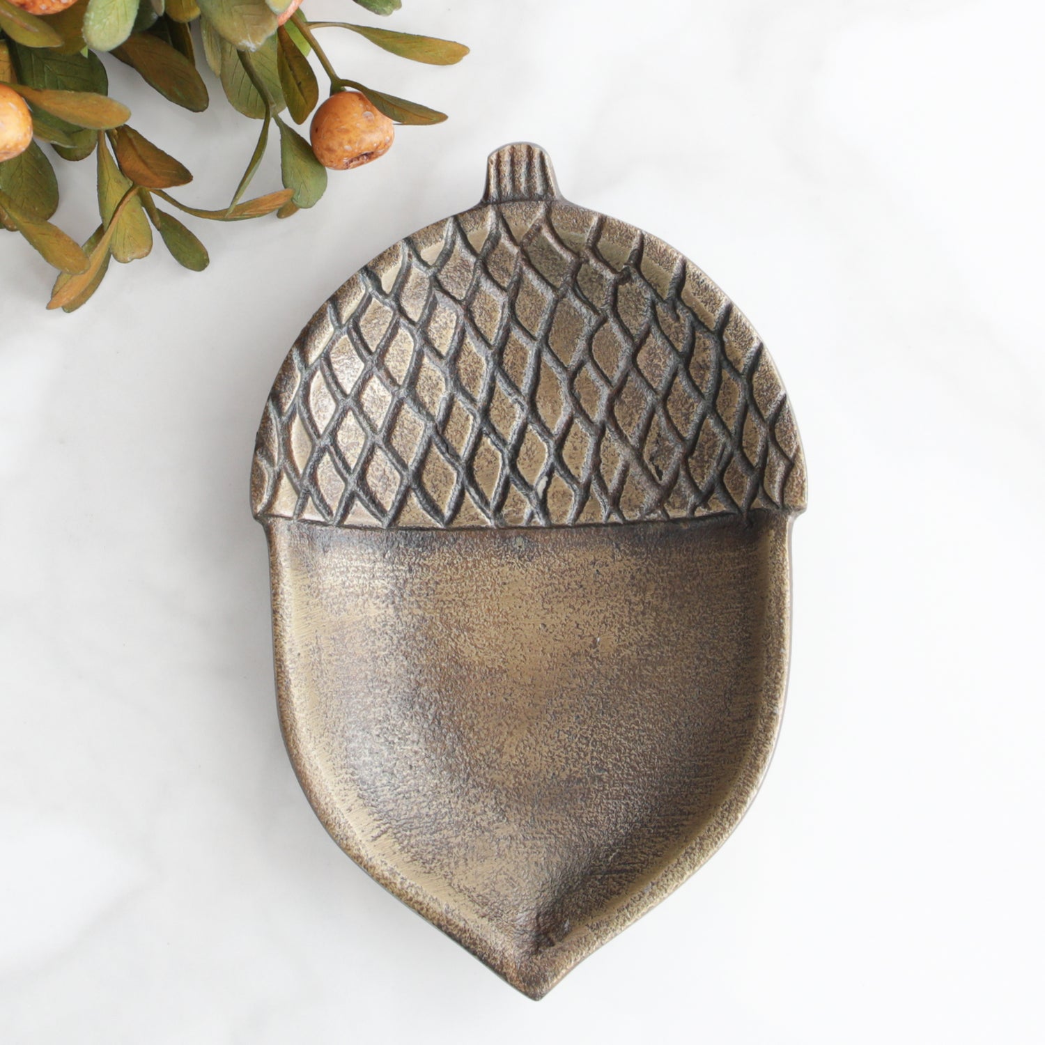 7" Brass Acorn Dish