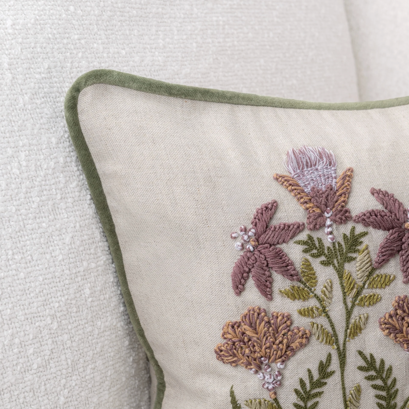 Set of 2 - Belcourt lumbar 14" x 26" - Accent Pillow - Interior Delights