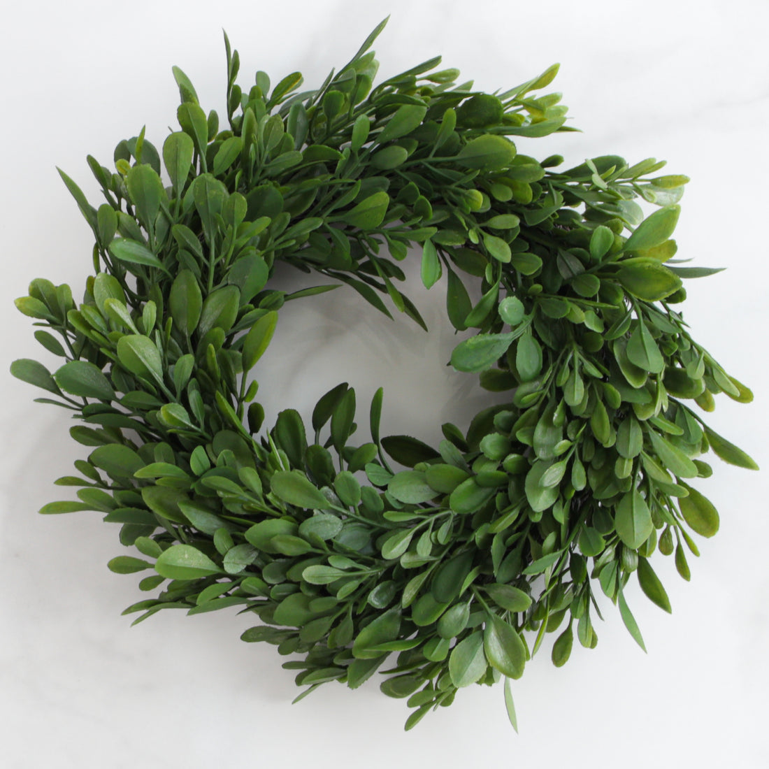 9" Boxwood Candle Ring