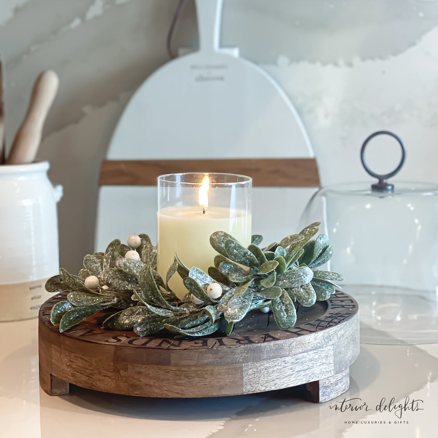 SHOP THE LOOK BUNDLE: MISTLETOE FLAMELESS CANDLE BUNDLE